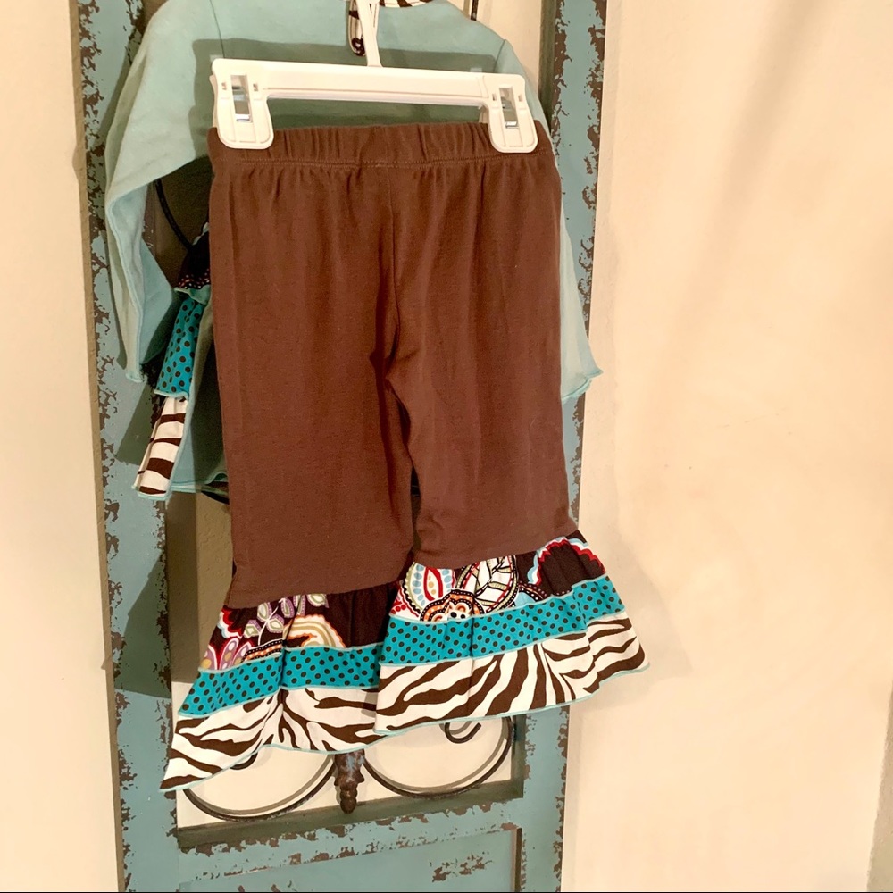 Ann Loren 2pc pant set, ruffled pants/anim… - Picture 8 of 8